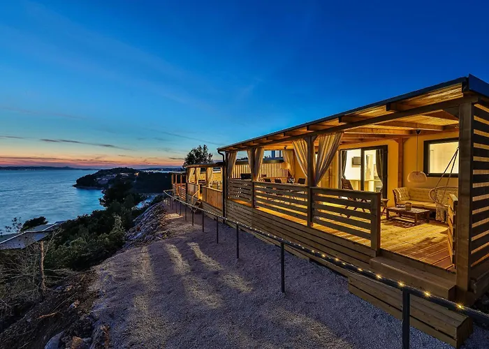 Mobile House Sol بيت للعطل *